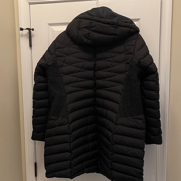 Duluth Trading Co Women's Black Puffer Coat - Picture 6 of 8